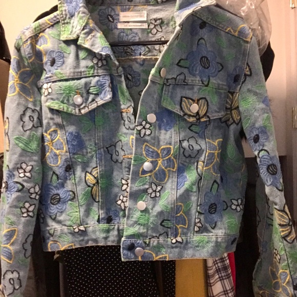 Embroidered denim jacket - Picture 2 of 6